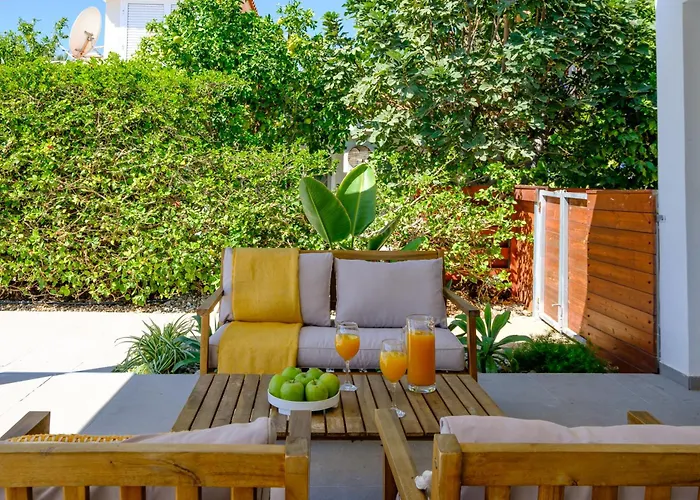 Ivy Blue By Nomads - Short Walk To Coral Bay * Peyia